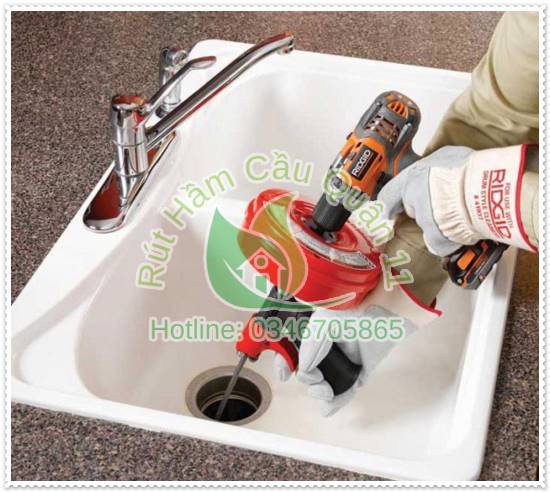 cách tự thông tắc cống nghẹt tại nhà giá rẻ tiết kiệm